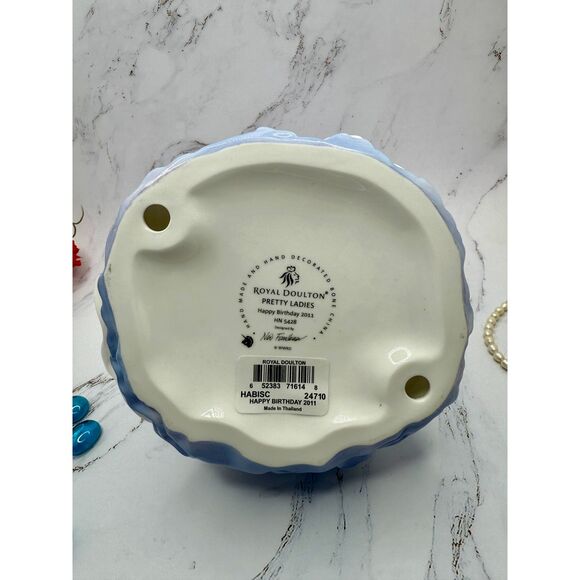 Royal Doulton Happy Birthday HN5428, 9" tall, Pretty Ladies, bone China - Picture 6 of 12